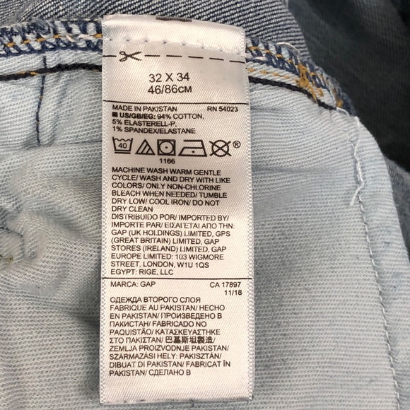 GAP Jeans | Athletic Fit Straight Leg | 32x34 - Picture 11 of 13